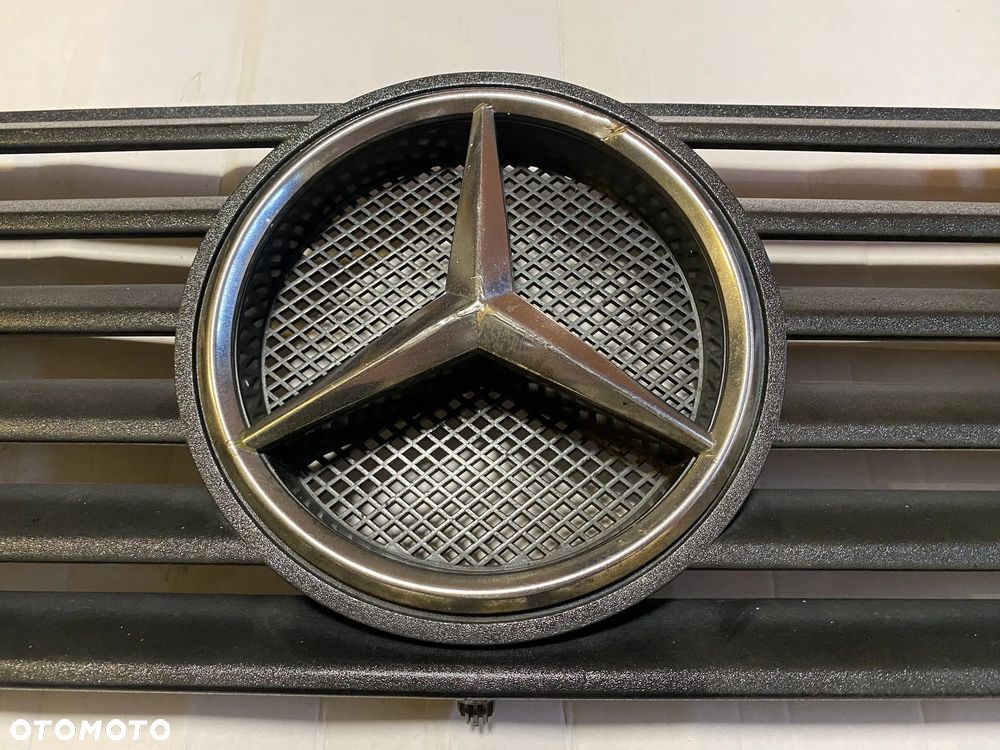 Grill atrapa chłodnicy Mercedes Sprinter I OE - 3
