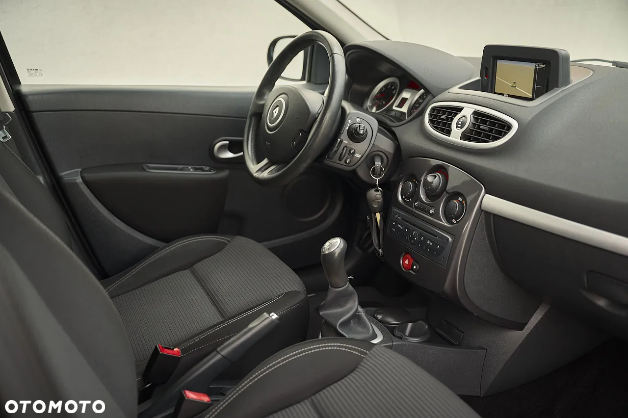 Renault Clio 1.2 16V TCE Exception - 3