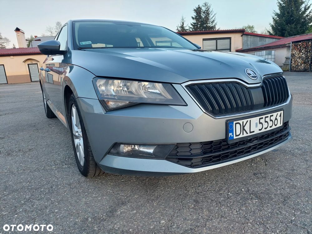 Skoda Superb 1.6 TDI Active - 11