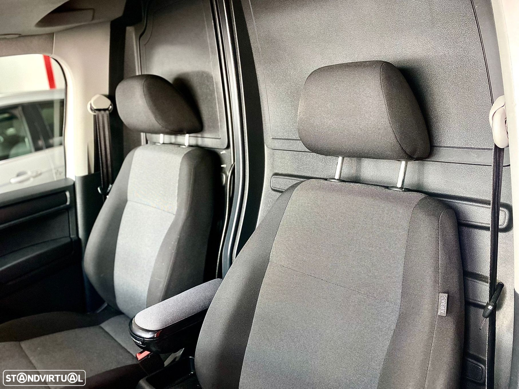 VW Caddy 2.0 TDi BM Comfortline DSG - 13