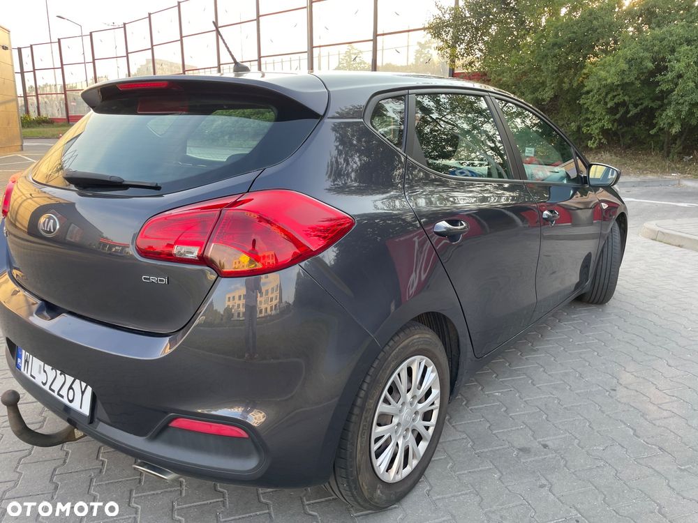Kia Ceed 1.6 CRDi 115 ISG Vision - 12