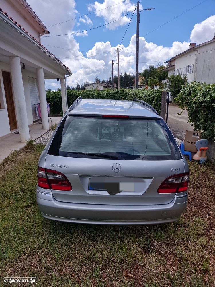 Mercedes-Benz E 220 - 3