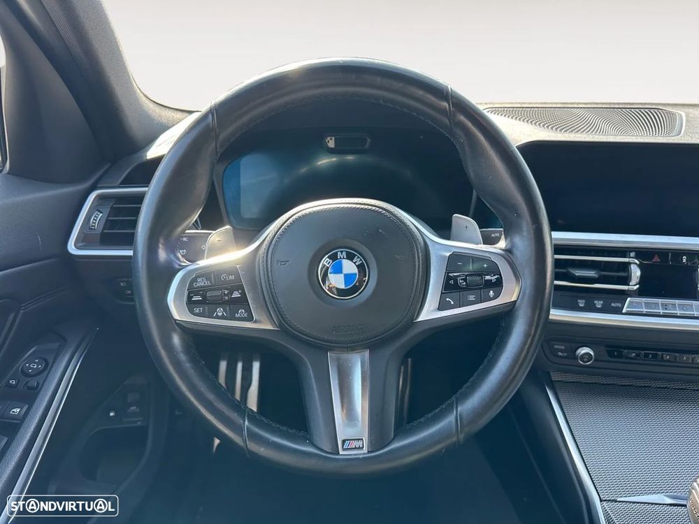BMW 330 e Line Sport Auto - 13