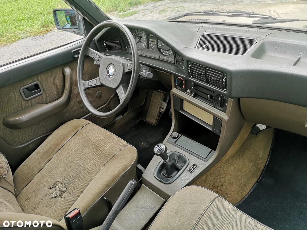 BMW Seria 5 - 23