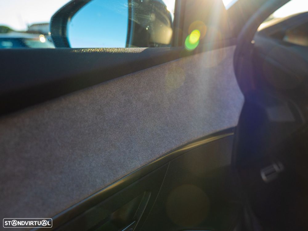 Peugeot 3008 1.6 Hybrid GT Pack e-EAT8 - 14