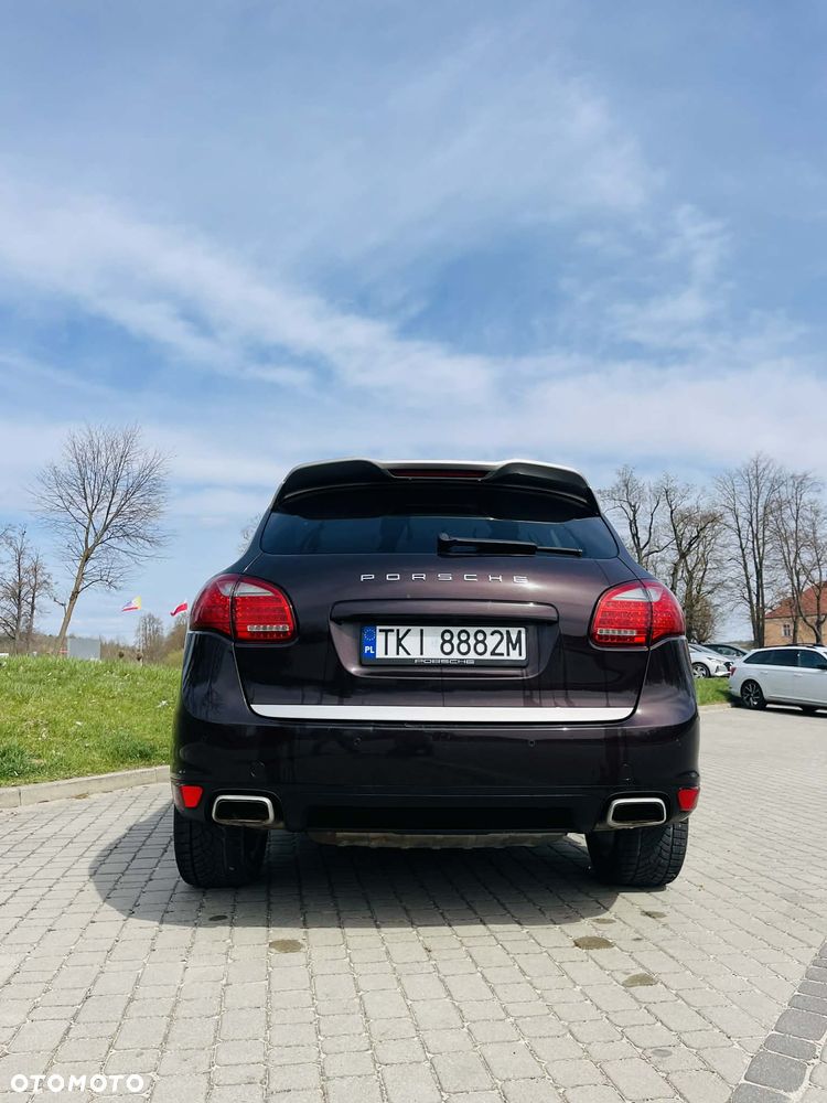 Porsche Cayenne - 16