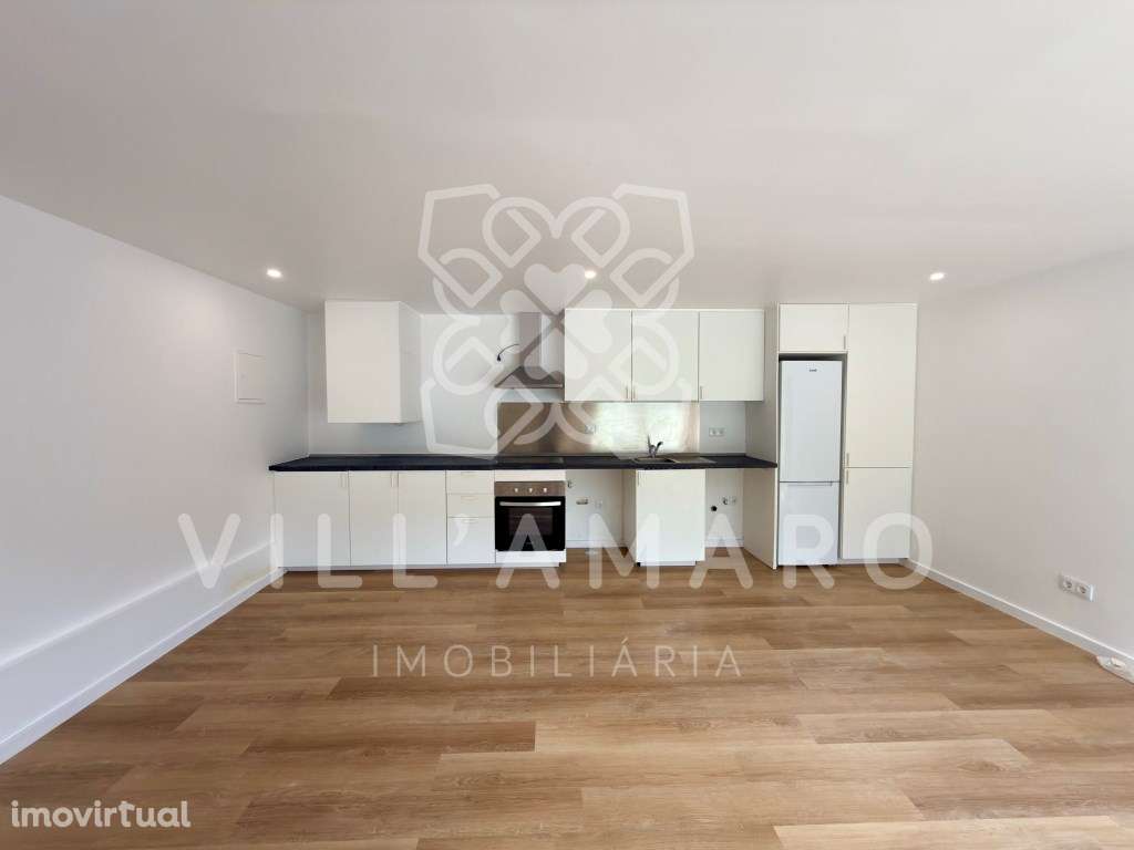Moradia T1, remodelada, em Condomínio Privado, no centro da Venda d... - Grande imagem: 2/13