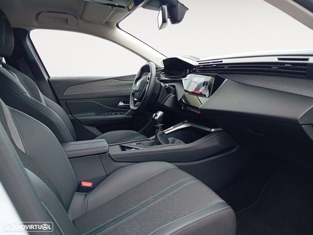 Peugeot 308 1.2 PureTech Allure - 15