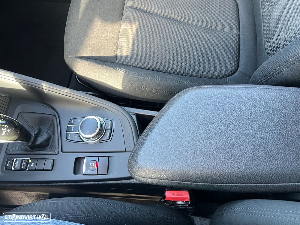 BMW X1 16 d sDrive Corporate Edition Auto - 18