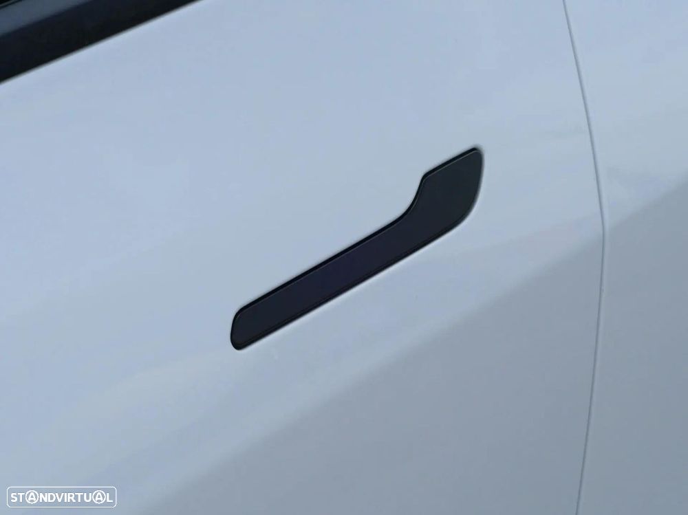 Tesla Model Y Tração Traseira - 11