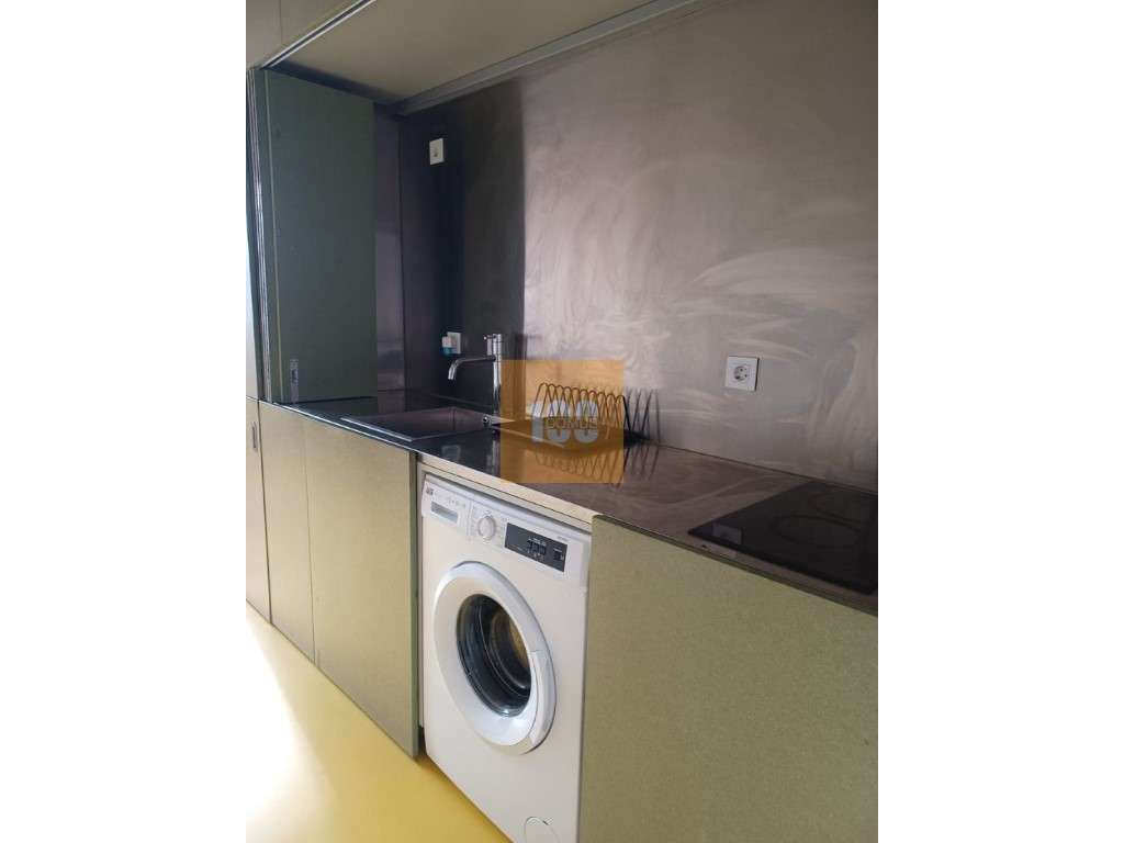 Estúdio com mezanino em Cedofeita - Grande imagem: 5/15