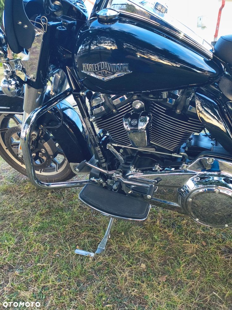 Harley-Davidson Touring Road King - 3