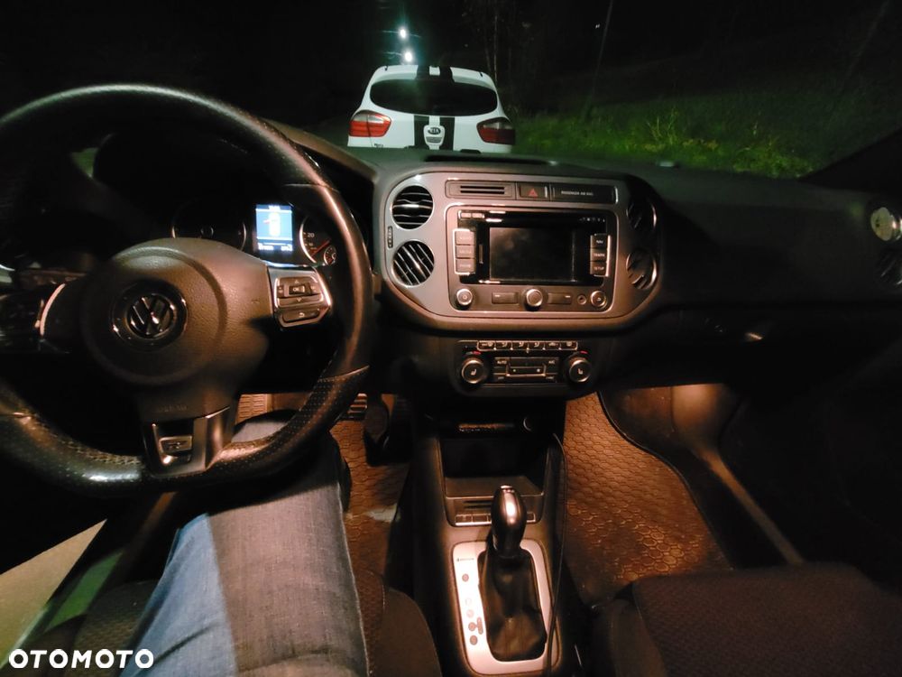 Volkswagen Tiguan 2.0 TDI 4Mot R-Style DSG - 7