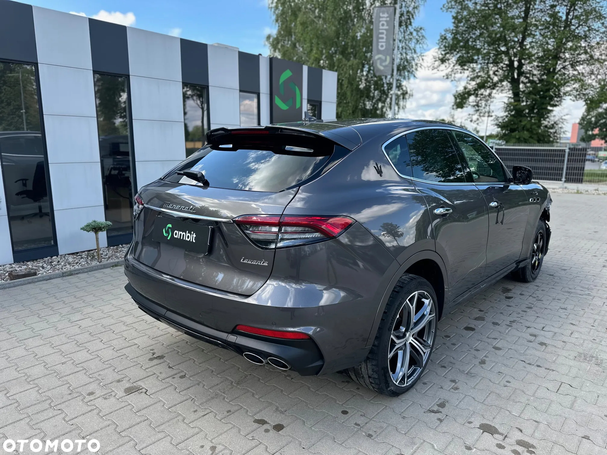 Maserati Levante - 4