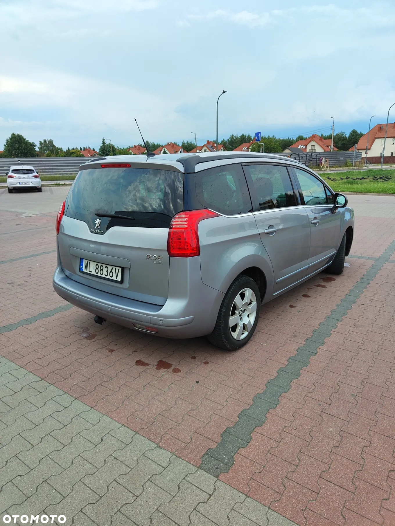 Peugeot 5008 - 4