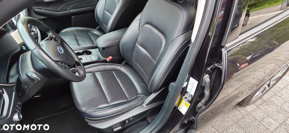 Ford Kuga - 8