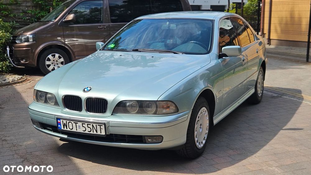 BMW Seria 5 523i - 2