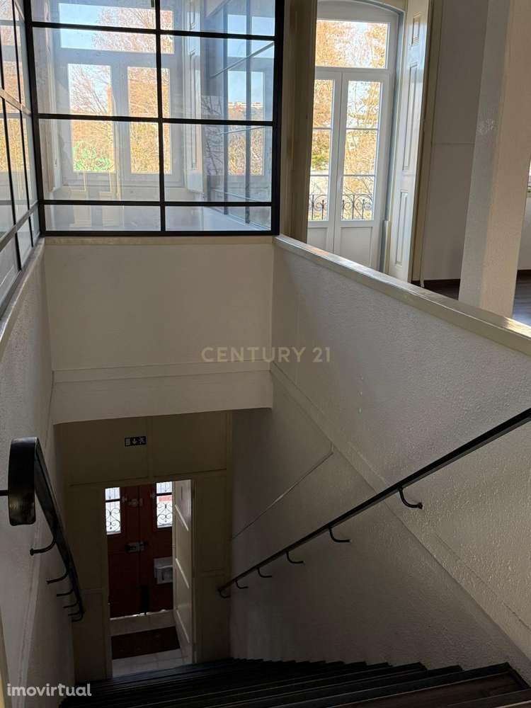 ✨ Escritório no Coração da Baixa de Setúbal – 223,40 m² ✨Arrendamento - Grande imagem: 2/19