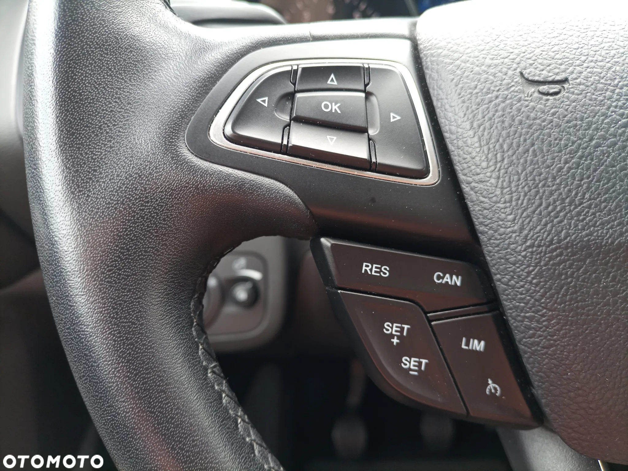 Ford Kuga 1.5 EcoBoost 2x4 Titanium - 17