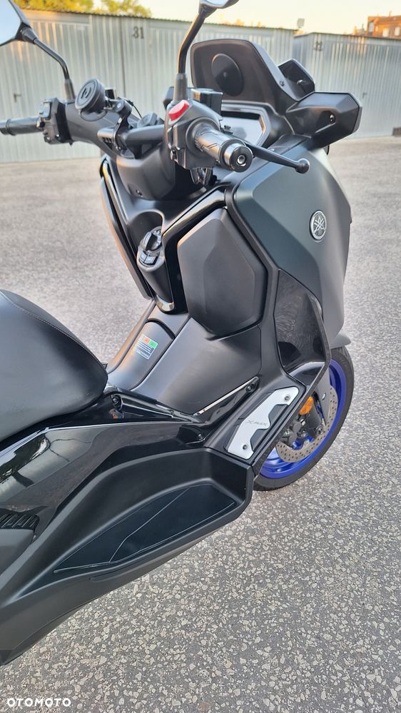 Yamaha X-max - 16