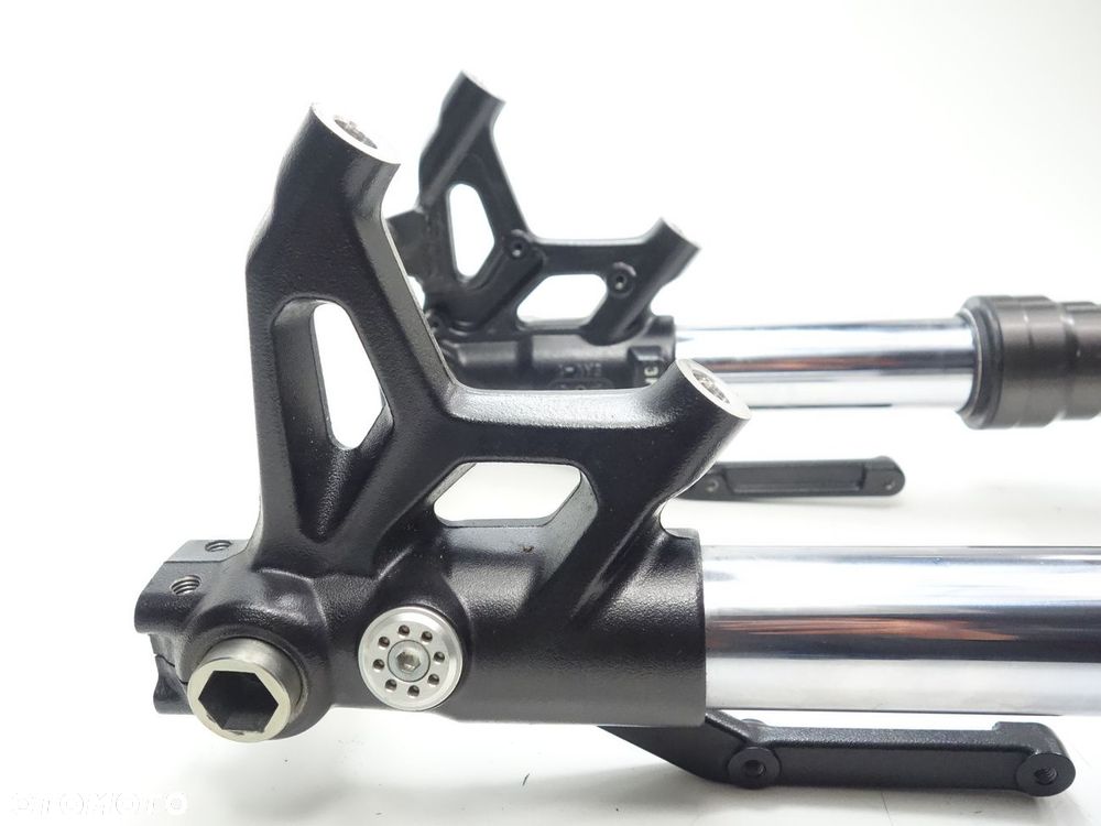 Zawieszenie przód lagi komplet Triumph Street Triple 765 23+ - 9