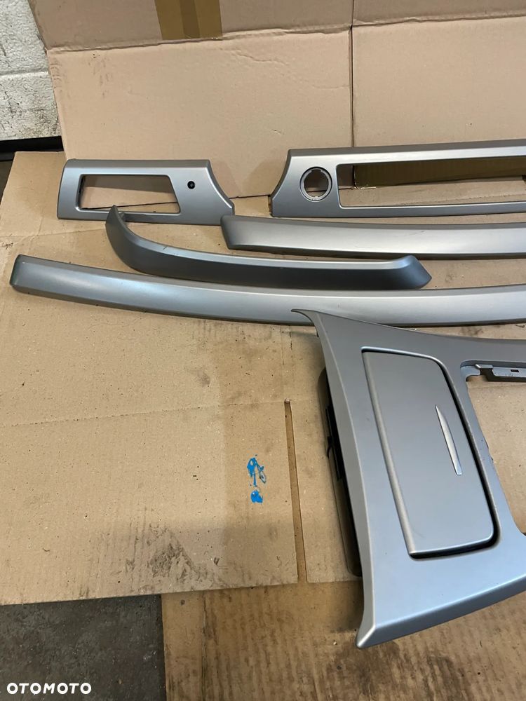 Listwy ozdobne bmw e90 - 2