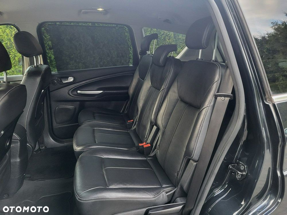 Ford S-Max - 14