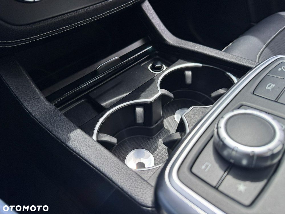 Mercedes-Benz GL 500 4Matic (BlueEFFICIENCY) 7G-TRONIC - 30