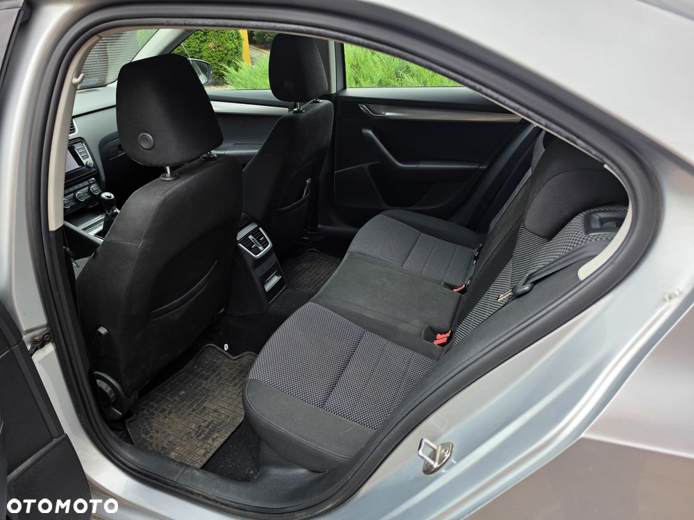 Skoda Octavia 1.4 TSI Ambition - 6