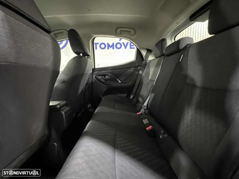 Toyota Yaris 1.5 HDF Premier Edition - 10