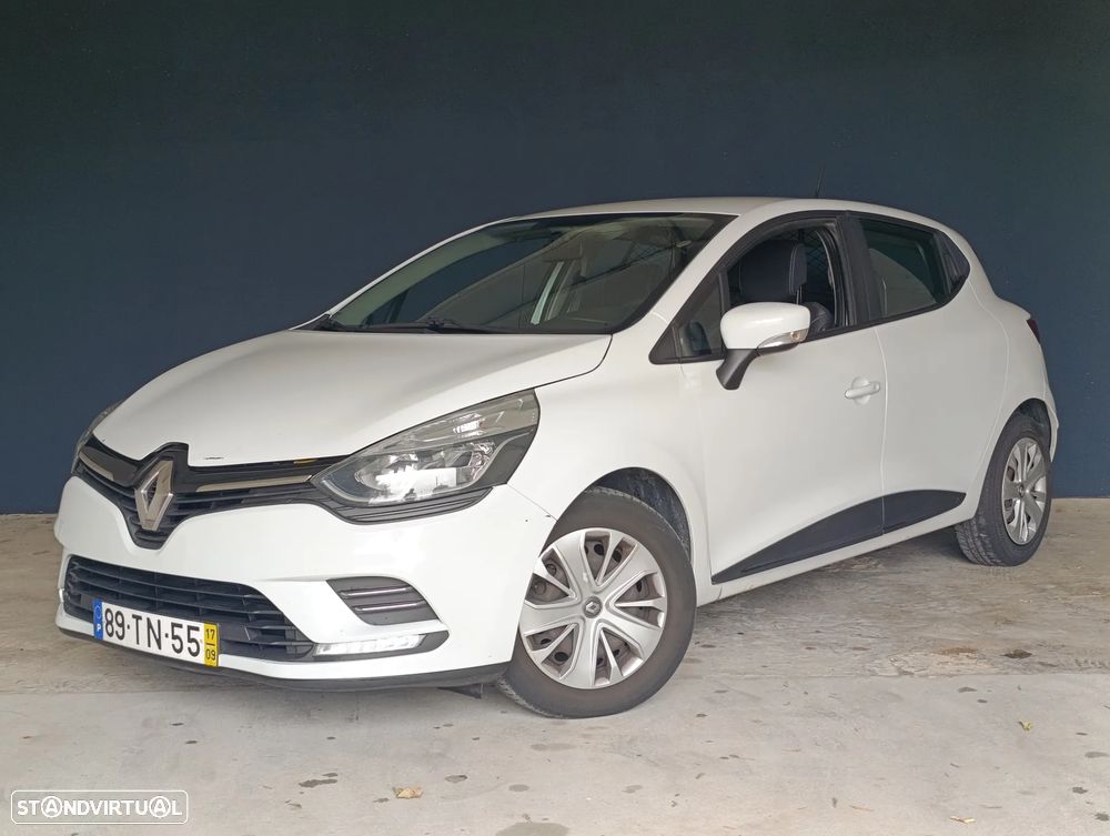 Renault Clio - 1