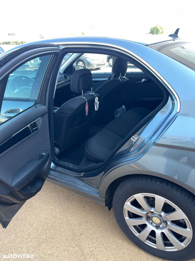 Mercedes-Benz C 250 d 4MATIC Aut. - 27