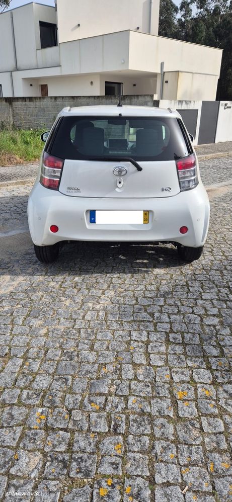 Toyota iQ 1.0 VVT-i 2 NAVI+Bluetooth - 4