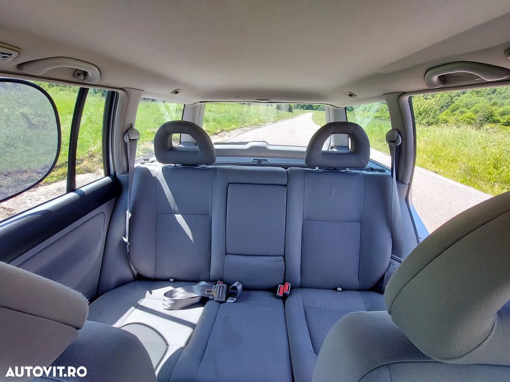 Volkswagen Bora 1.6 - 13