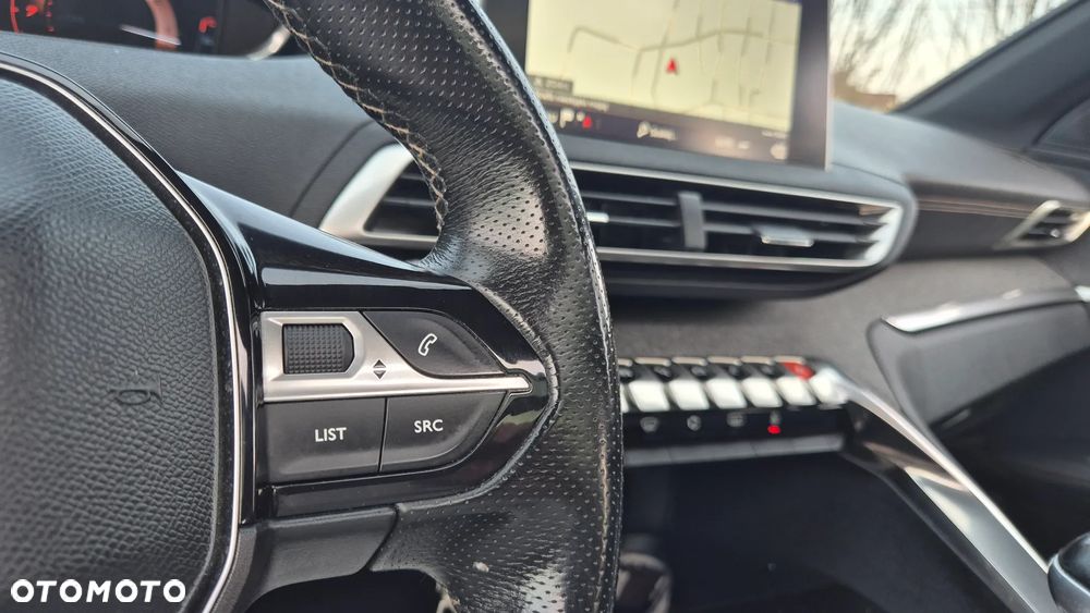 Peugeot 3008 PureTech 130 Stop & Start GPF Allure Business-Paket - 16