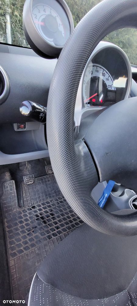 Peugeot 107 1.0 Trendy - 19
