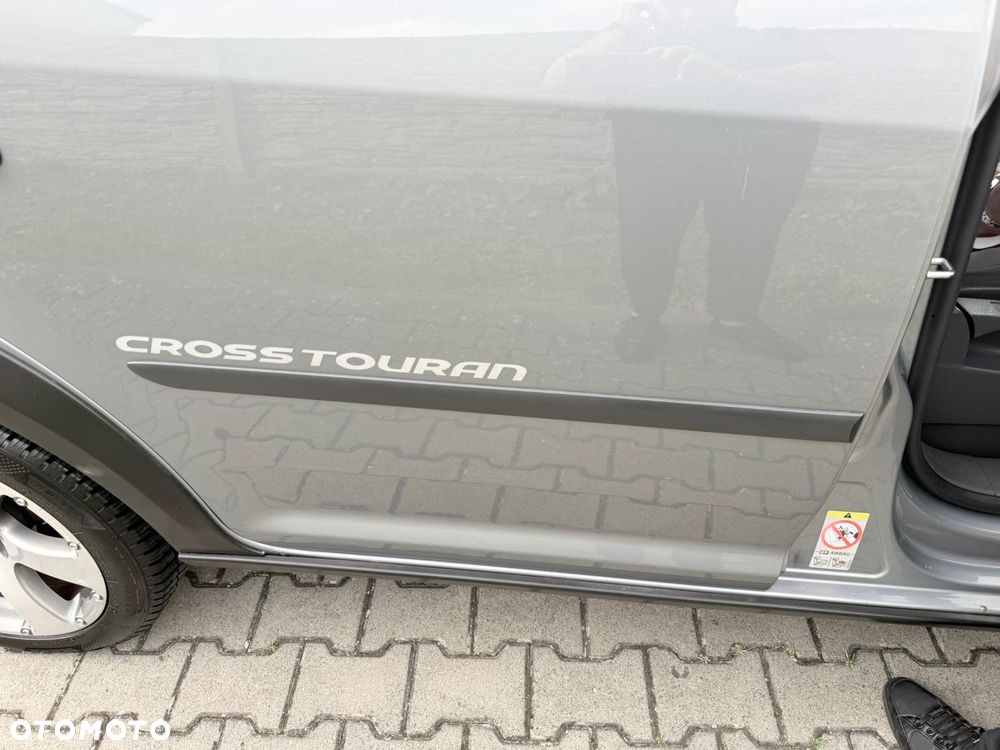 Volkswagen Touran 2.0 TDI DPF Cross - 7