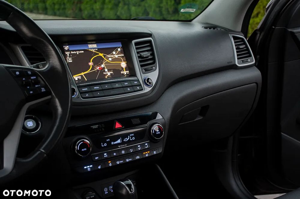 Hyundai Tucson 2.0 CRDI 4WD Automatik Premium - 34