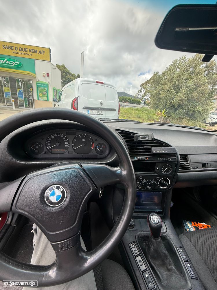 BMW 318 i - 3