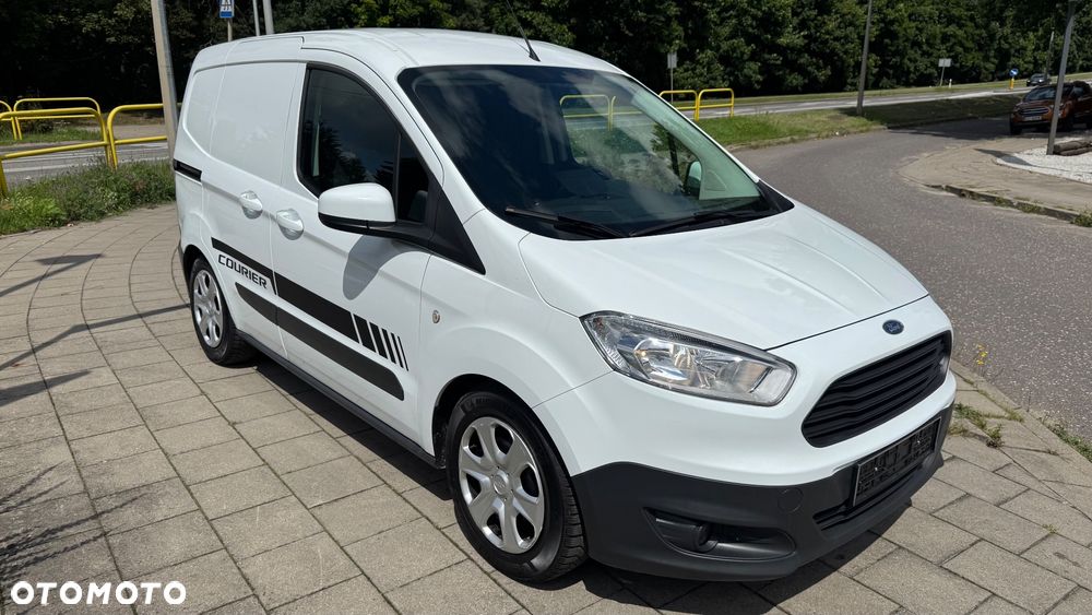 Ford Transit Courier - 3