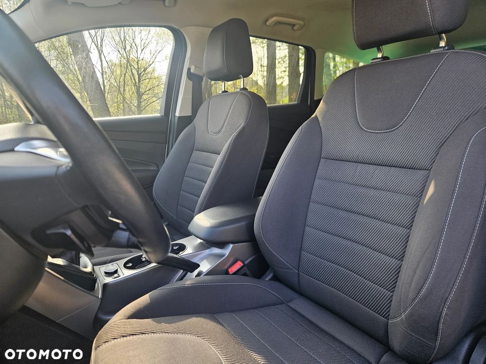 Ford Kuga 1.5 EcoBoost 2x4 Trend - 19