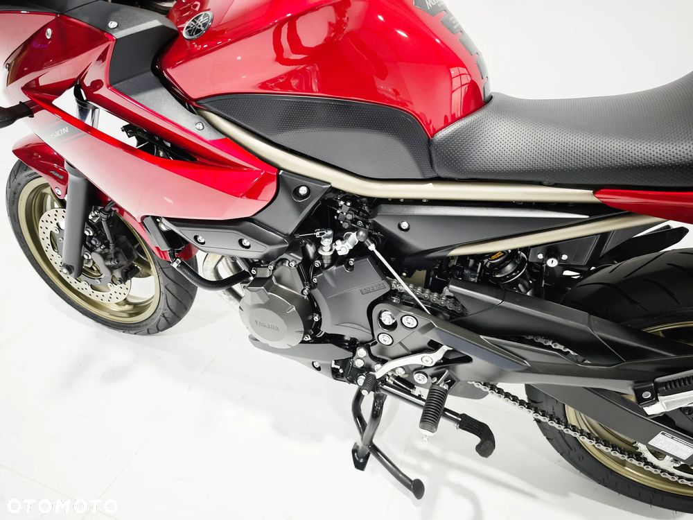 Yamaha XJ - 24