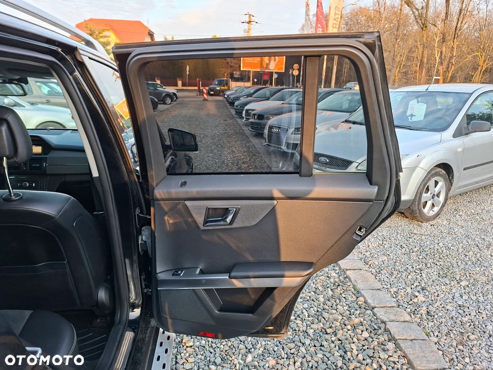 Mercedes-Benz GLK 220 CDI DPF 4Matic BlueEFFICIENCY 7G-TRONIC - 17