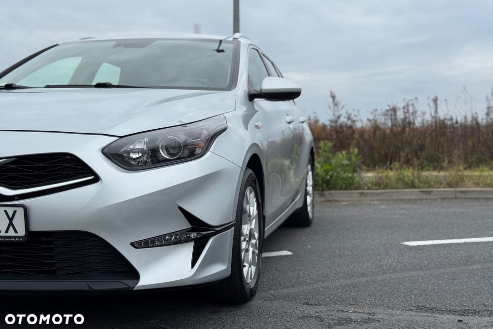 Kia Ceed 1.5 T-GDI M - 10