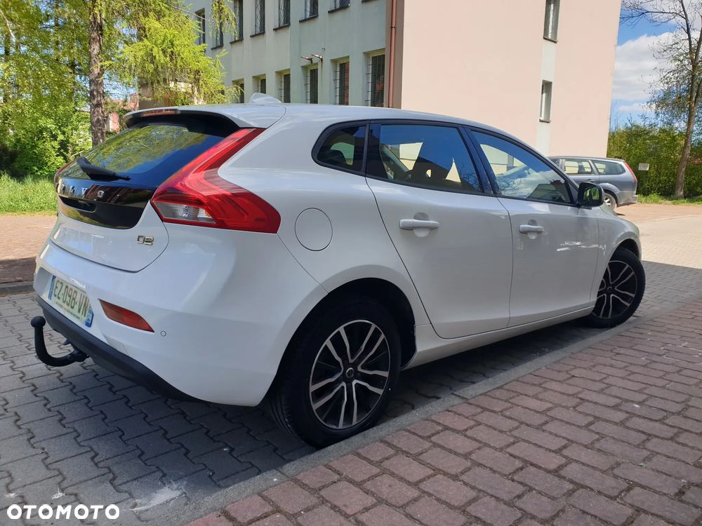 Volvo V40 D2 Momentum - 4