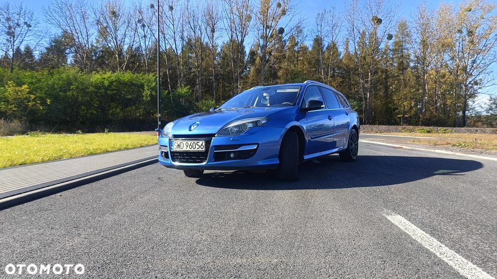 Renault Laguna 2.0 dCi FAP GT - 2