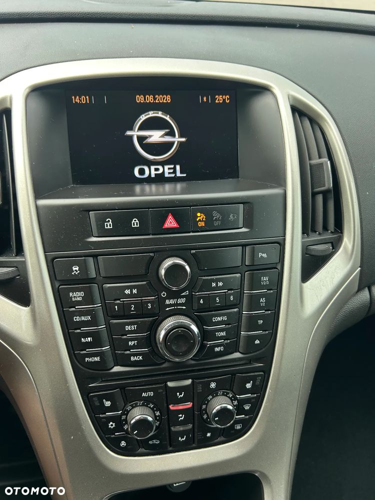 Opel Astra 1.4 Turbo - 31