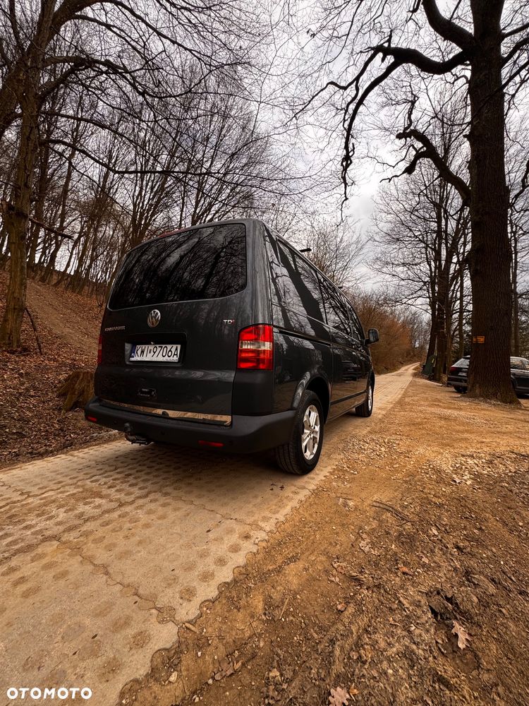 Volkswagen Transporter - 4