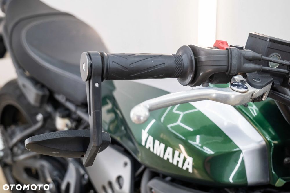 Yamaha XSR - 26