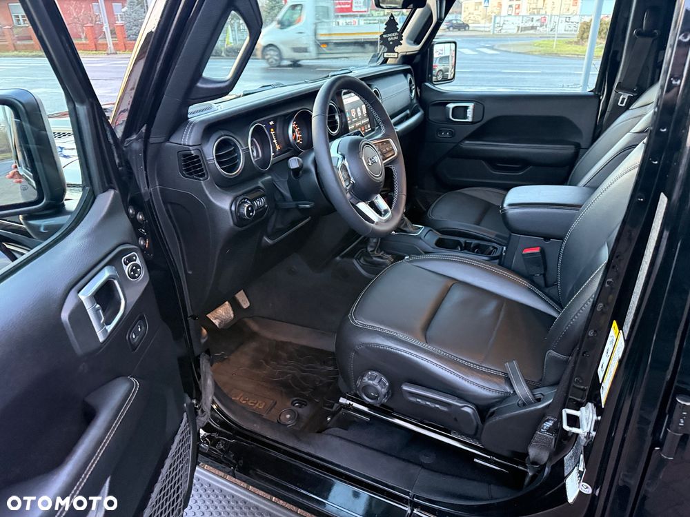 Jeep Wrangler Unlimited GME 2.0 Turbo Sahara - 9